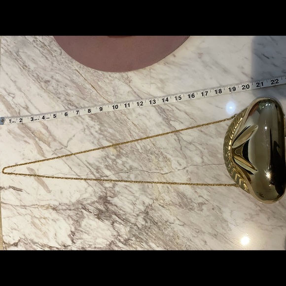 Vintage Gold Coin Purse with Chain - Picture 3 of 9